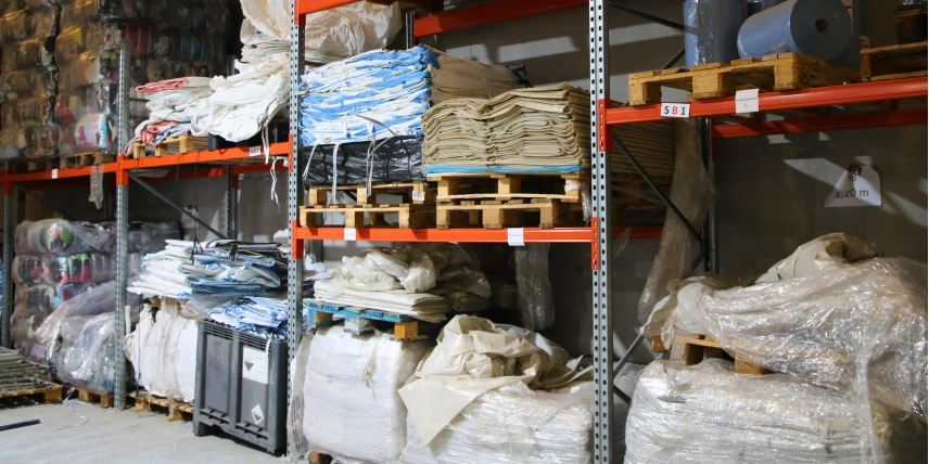 Suministro de absorbentes y accesorios